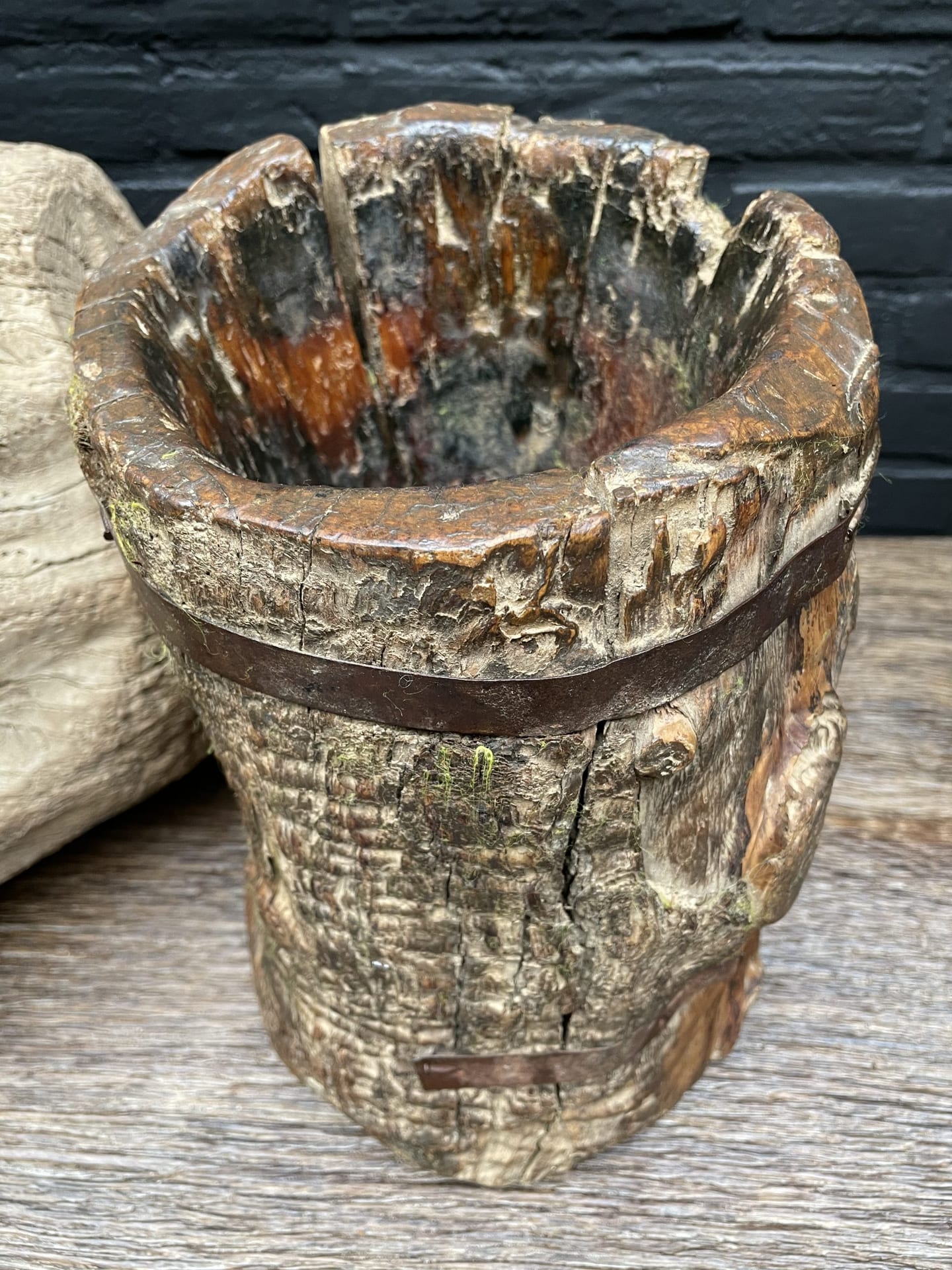 Gobelet naturel ancien en bois