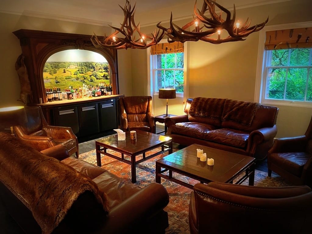 Antler chandeliers for Hunting Lodge in England