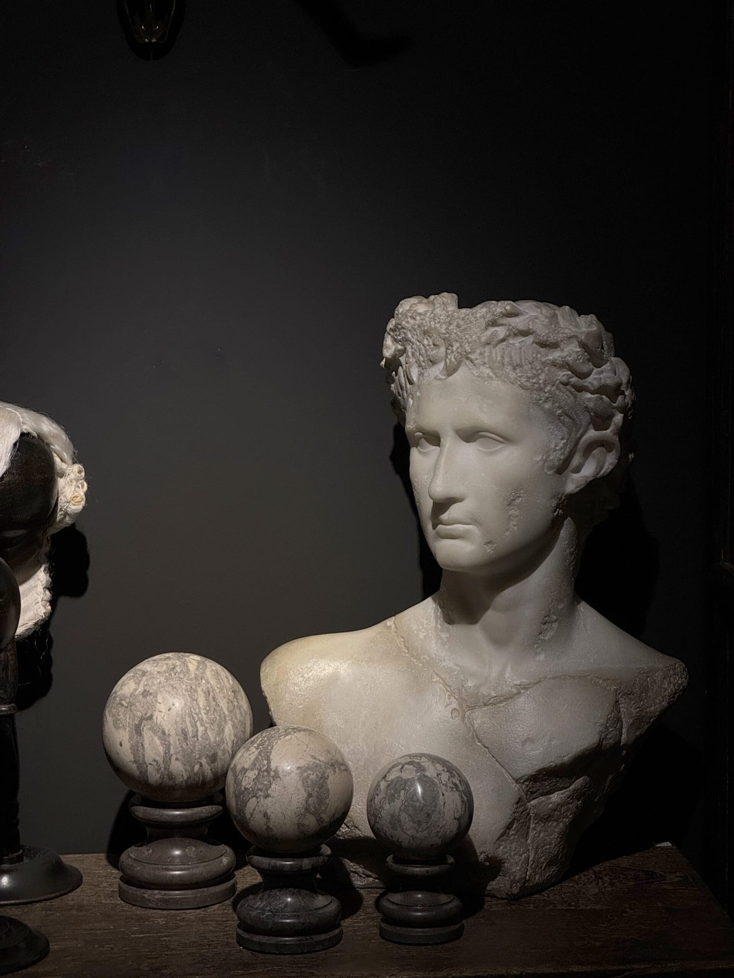 Keizer Augustus - Romeins Louvre. Marmeren replica