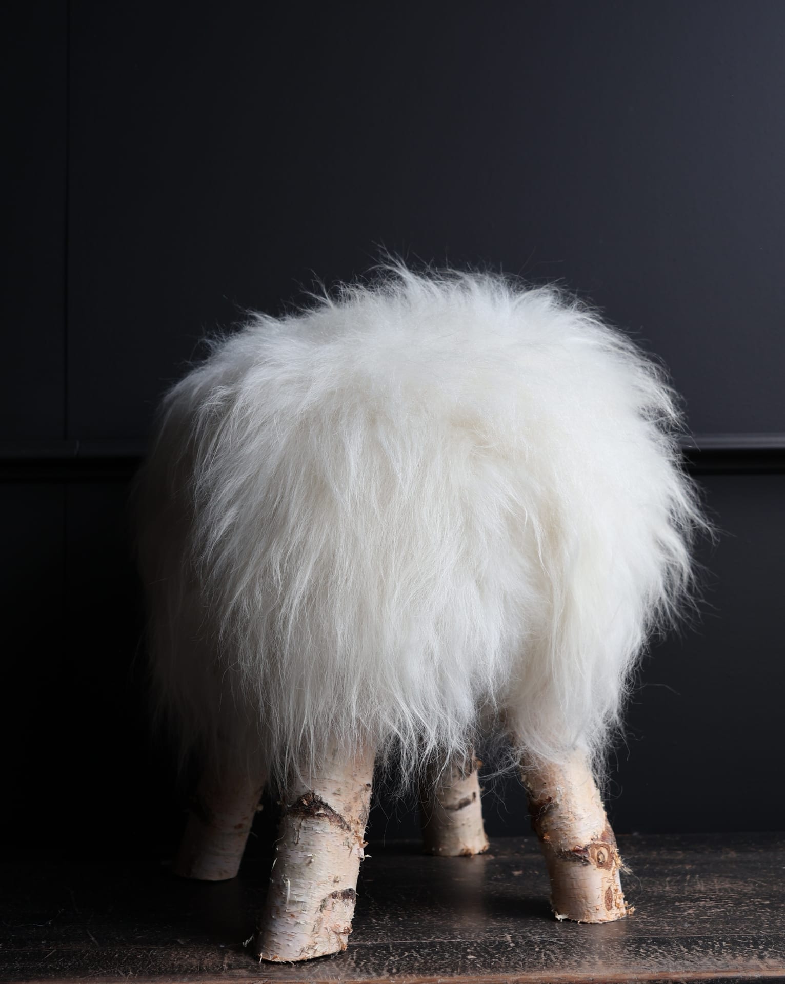 Tabouret en peau de mouton