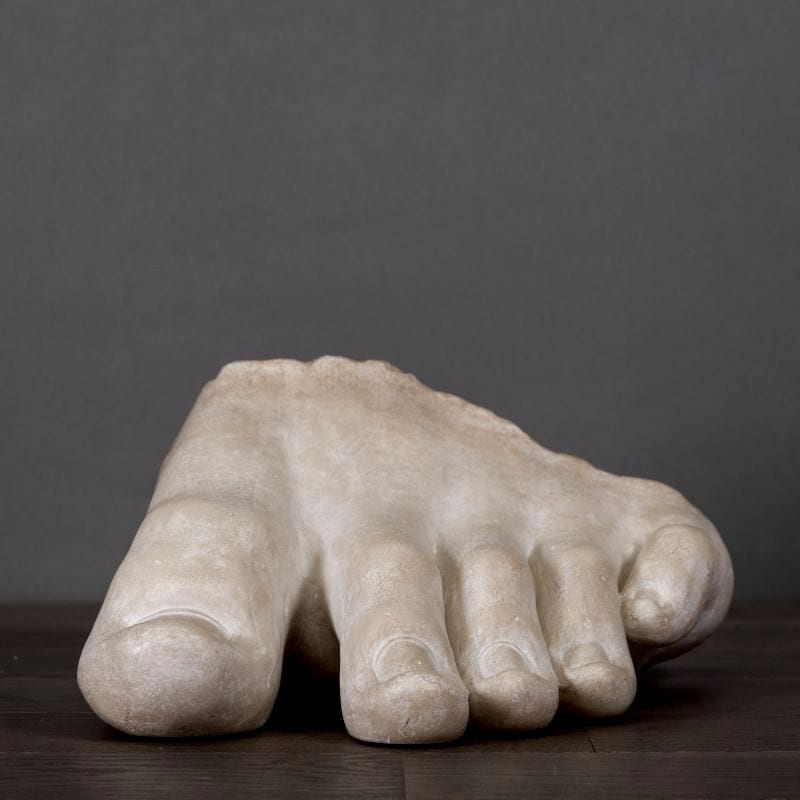 Fragment eines Apollo-Fußes