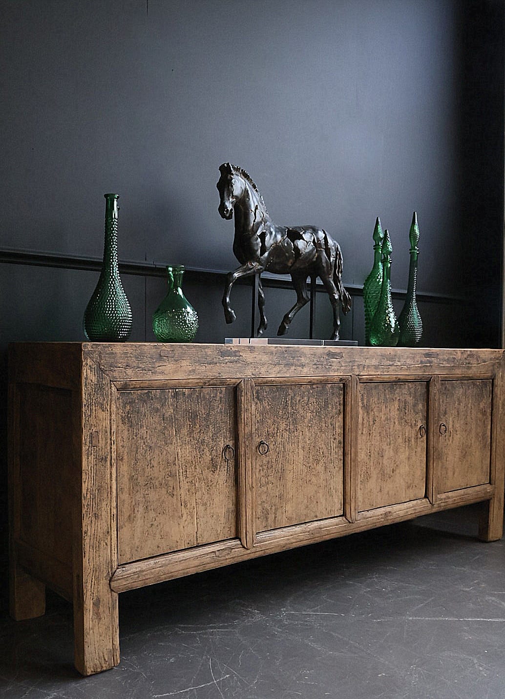 Antiek landelijk dressoir
