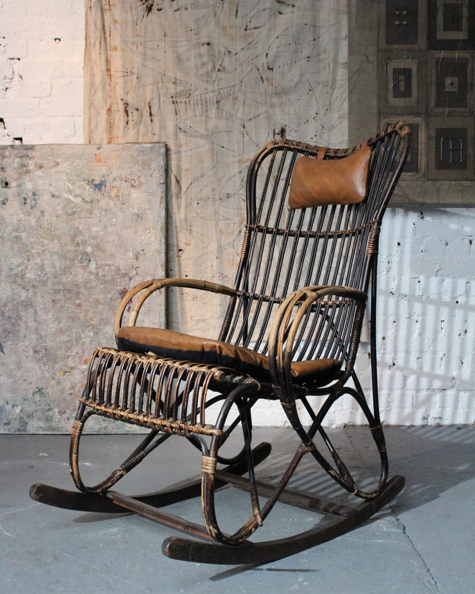 Rotan schommelstoel