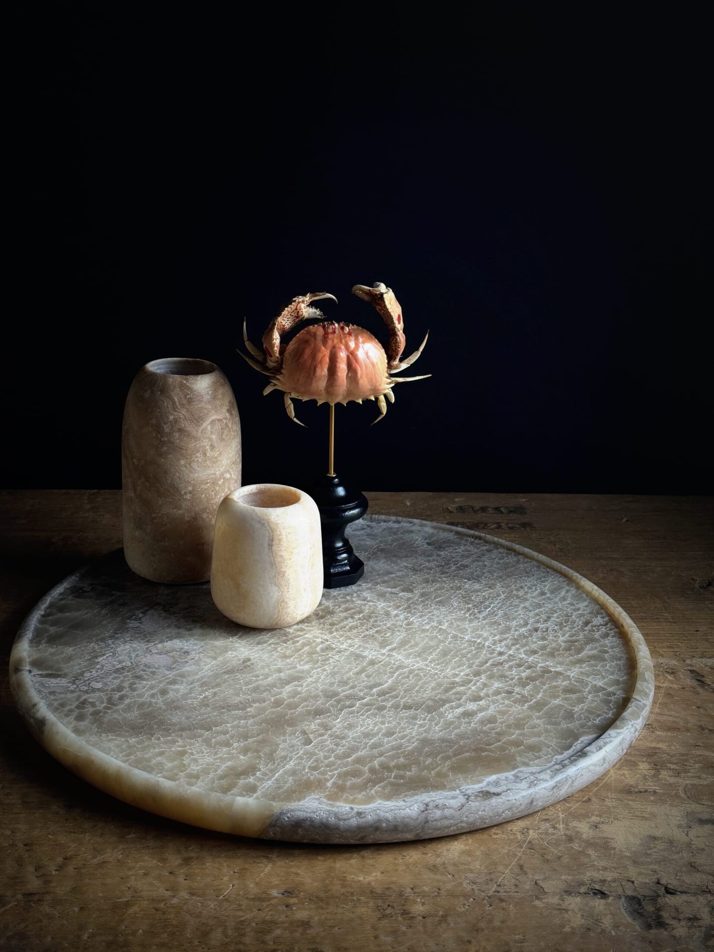 Round onyx tray